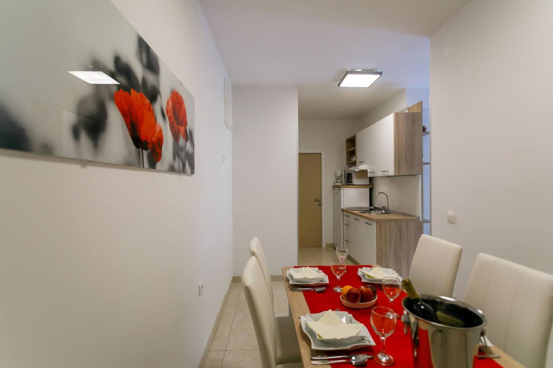 Apartments Paradiso คิร์ก ภายนอก รูปภาพ